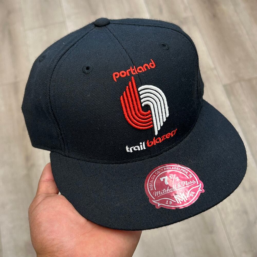 Mitchell & Ness Portland Trail Blazers Logo Fitted Hat Cap sz 7 1/2 B25